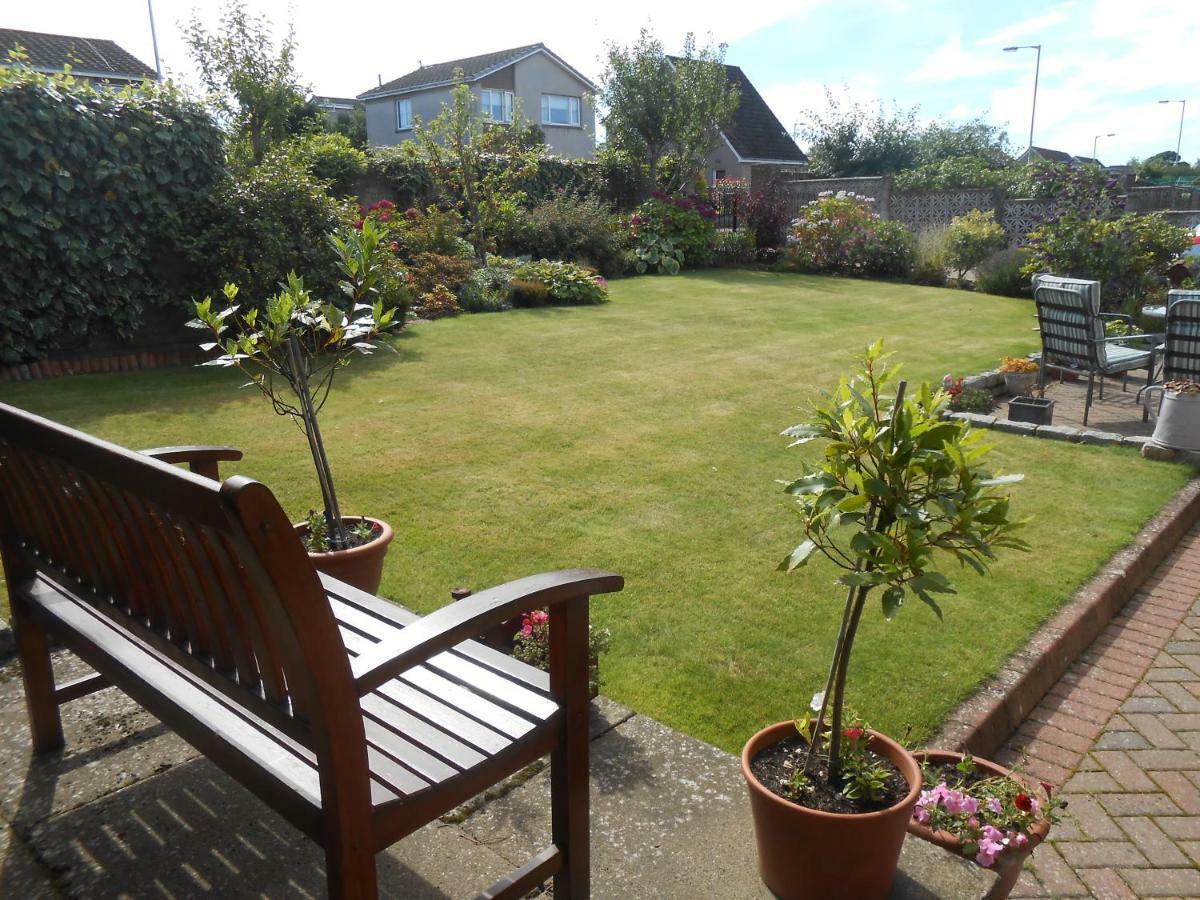 Rose Villa Bed And Breakfast Forfar Exterior foto